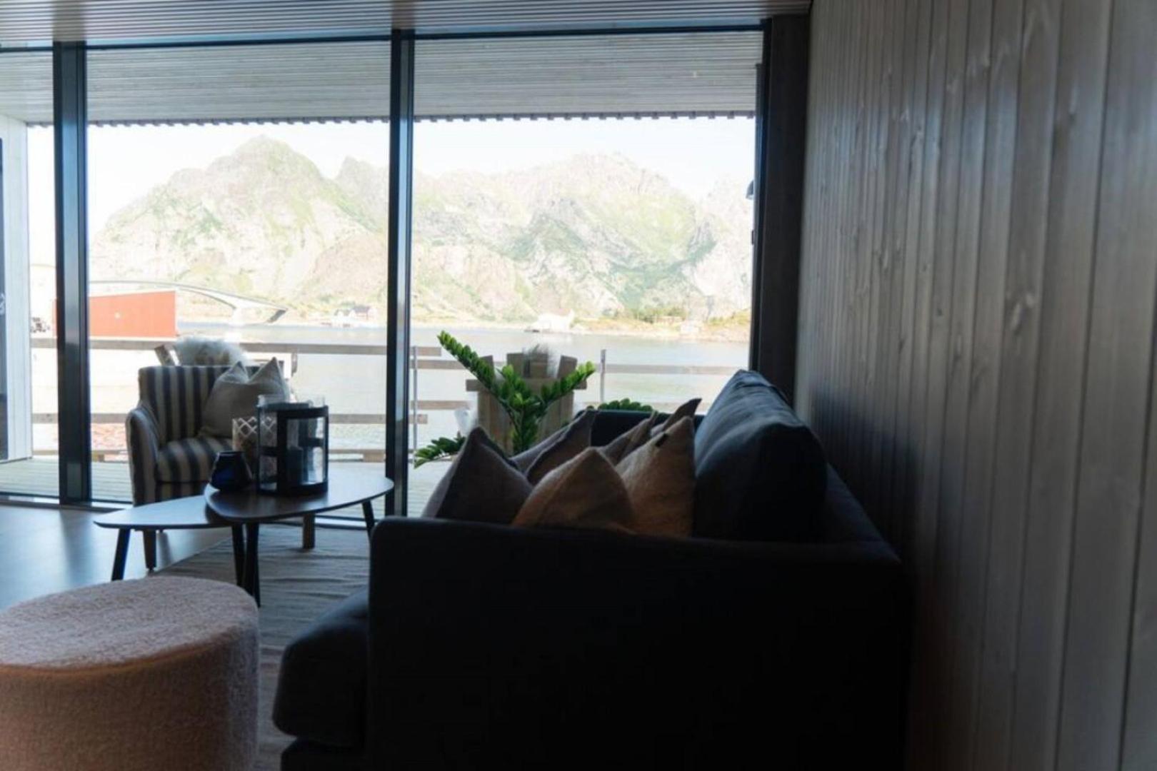 Seafront Apartment Henningsvær Exterior photo